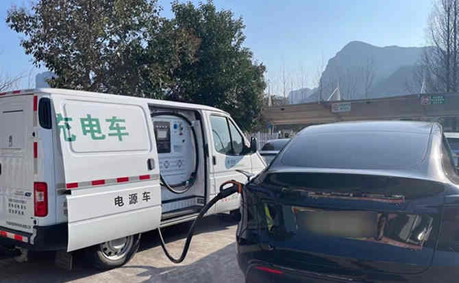 罗城汽车搭电